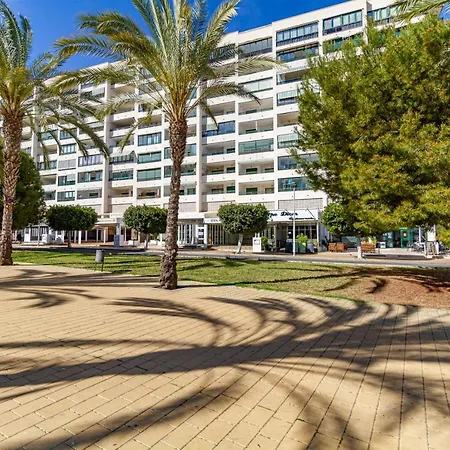 Beautiful Flat In The Building Balcon Del Mar, On The First Line Of La Cala Beach, Pool And Garage *